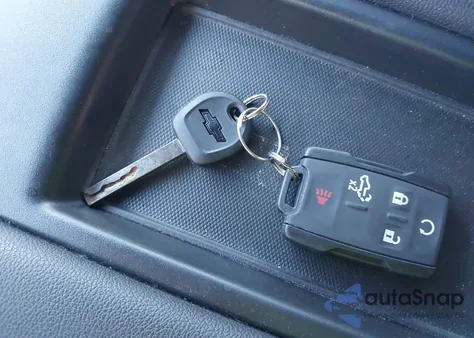 2021 Chevrolet Silverado 1500 2Wd Short Bed Custom из США, поврежденный, VIN 3GCPWBEK8MG287544